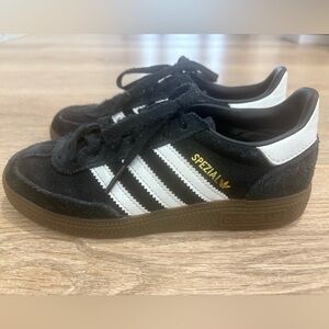 Adidas Handball Spezial Black White Gum Suede Sneakers Youth 1 EU 32